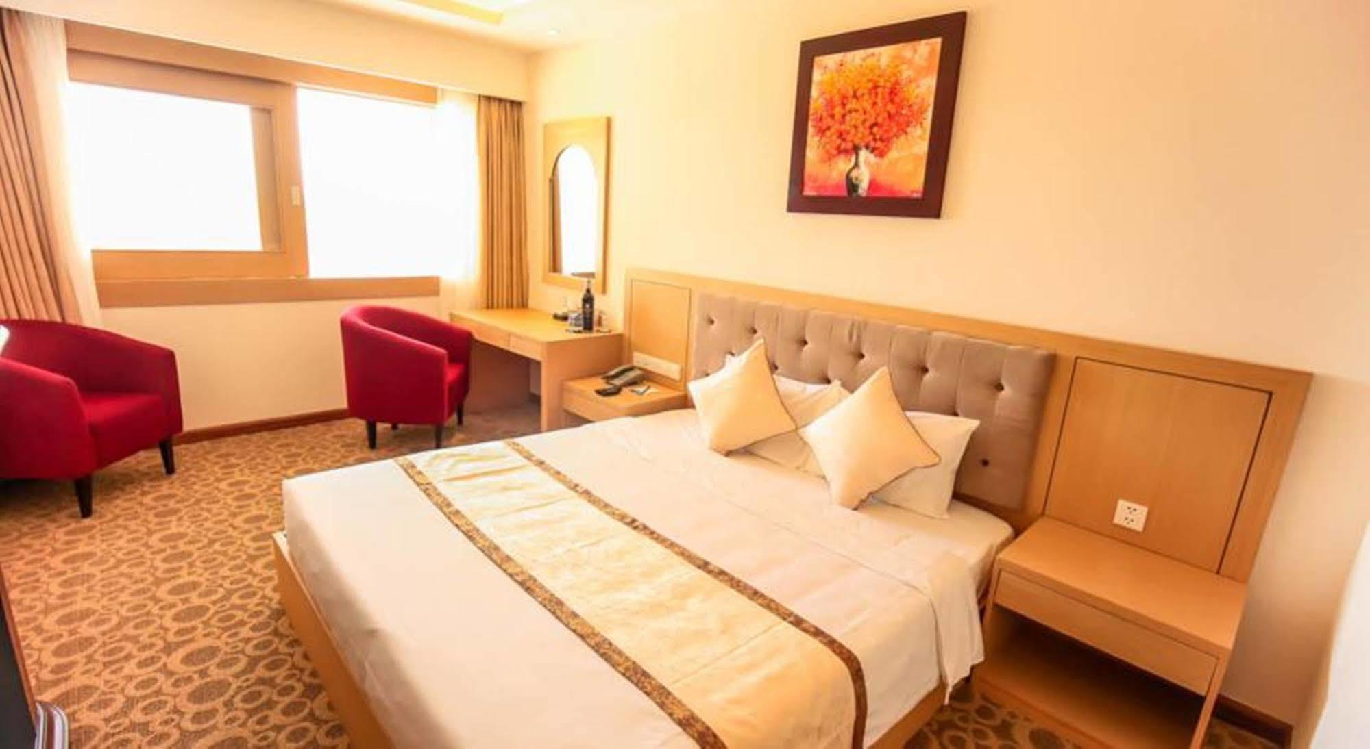Bavico Plaza Hotel Νταλάτ Εξωτερικό φωτογραφία